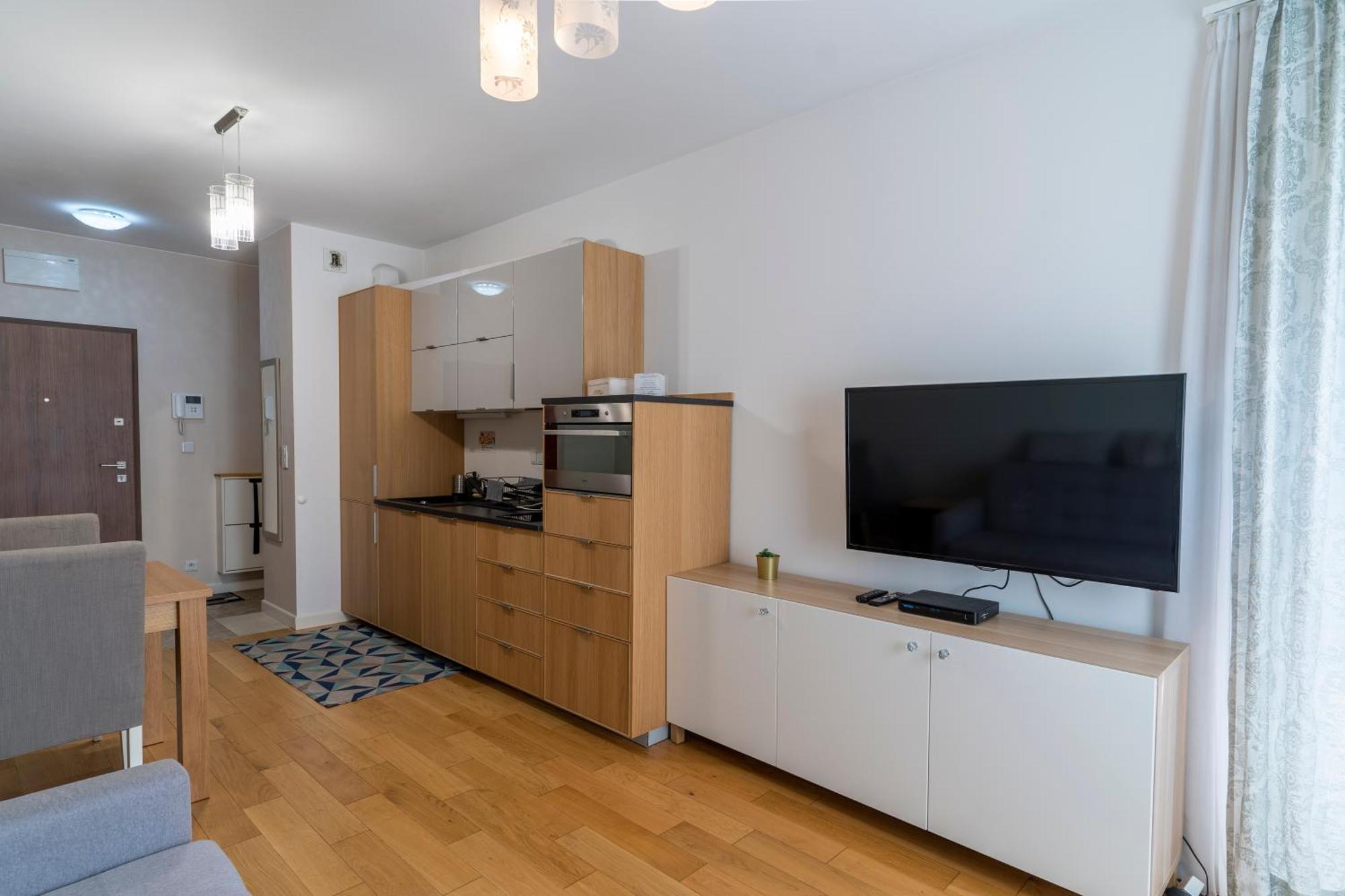 First -- Green Zoliborz Apartment 1 Warszawa Rum bild
